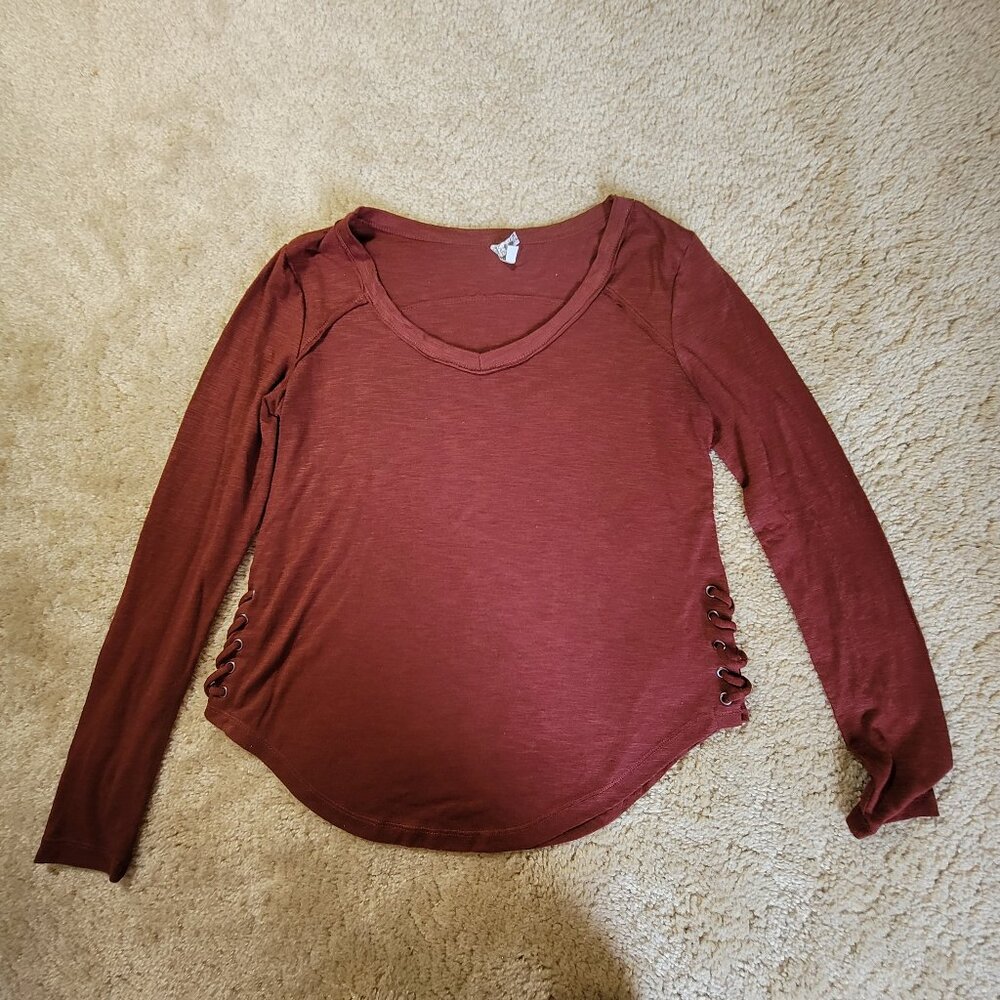 Mudd Long Sleeve Lace-Up Hem Top – Size XS Maroon/Burgundy